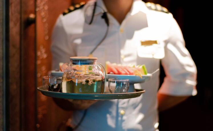 广州鸿欣推油开背养生会馆欢迎您。。。 广州鸿欣推油开背养生会馆欢迎您。。。