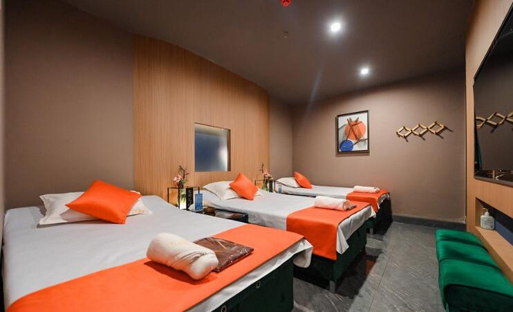 广州斯豪华男士会馆会馆欢迎您,才能体验到这种服务 广州斯豪华男士会馆会馆欢迎您,才能体验到这种服务